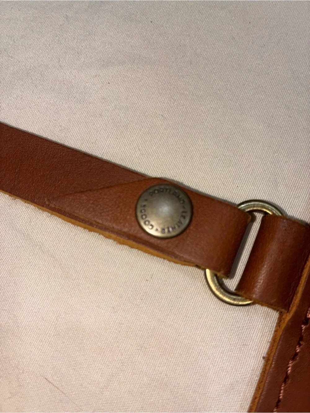 Portland Leather Goods brown leather wristlet zipper pouch with removable strap
